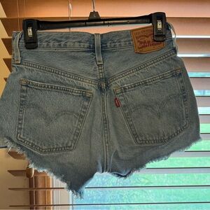 NWT Levi’s 501 shorts